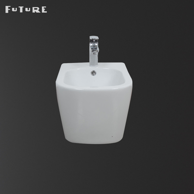 Largura cerâmica antiferrugem de Hung Bathroom Bidet 360mm da parede para o mercado BRITÂNICO