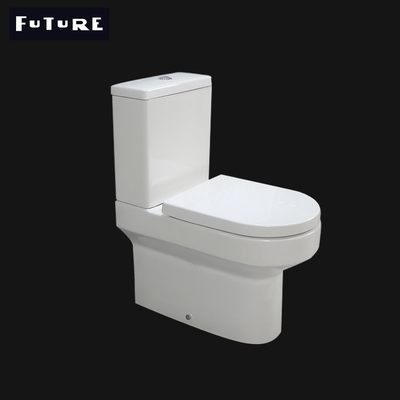 Toalete curto de nivelamento eficiente moderno 500mm da projeção para o prédio de escritórios