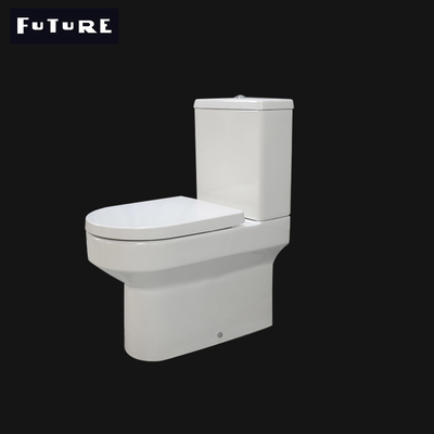 Toalete curto de nivelamento eficiente moderno 500mm da projeção para o prédio de escritórios