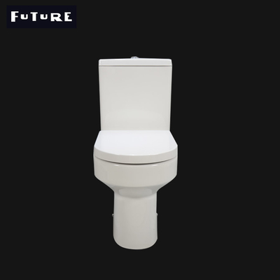 Toalete curto de nivelamento eficiente moderno 500mm da projeção para o prédio de escritórios