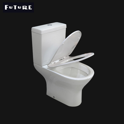 O toalete curto cerâmico nivelado duplo 570mm da projeção de 3L 6L lava para baixo o Wc